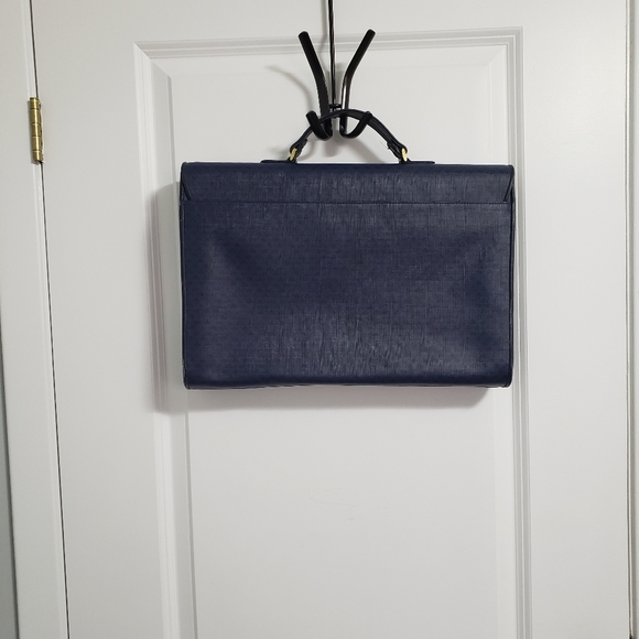 VINTAGE LIZ CLAIBORNE Blue Leather Trim Turnlock Briefcase Messenger Bag - Picture 16 of 16